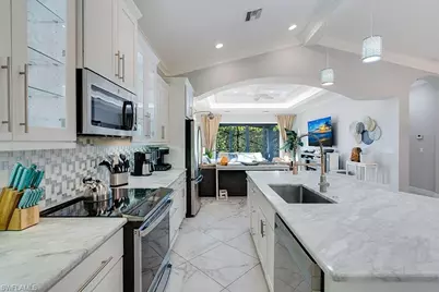 735 99th Ave N, Naples, FL 34108 - Photo 11