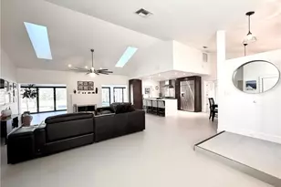 3631 1st Ave NW, Naples, FL 34120 - Photo 9