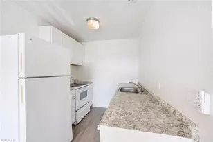 4603 Bayshore Dr, Naples, FL 34112 - Photo 7