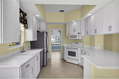 7710 Tommasi Ct, Naples, FL 34114 - Photo 9