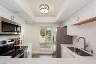 221 Palm Dr, Naples, FL 34112 - Photo 9