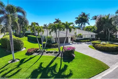 688 Parkview Ln, Naples, FL 34103 - Photo 31