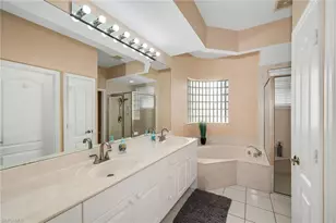 934 Marble Dr, Naples, FL 34104 - Photo 19