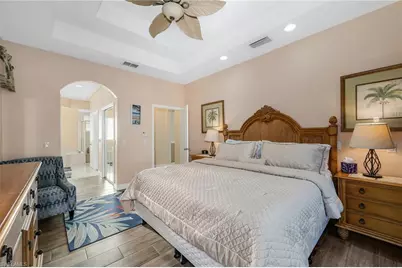 934 Marble Dr, Naples, FL 34104 - Photo 17