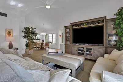 805 Reef Point Cir, Naples, FL 34108 - Photo 7