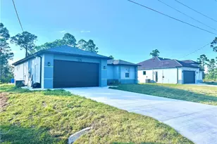 726 Giorgio Ave S, Lehigh Acres, FL 33974 - Photo 3