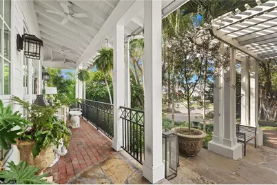 1800 Gordon Dr, Naples, FL 34102 - Photo 3