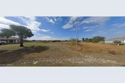 207 Pennfield St, Lehigh Acres, FL 33974 - Photo 1