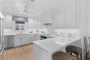 2701 Gulf Shore Blvd N, Naples, FL 34103 - Photo 9