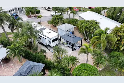 5823 Burrwood Ct, Fort Myers, FL 33905 - Photo 3