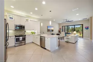 13315 Silktail Dr, Naples, FL 34109 - Photo 11