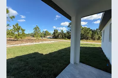 1121 Florence St E, Lehigh Acres, FL 33974 - Photo 7