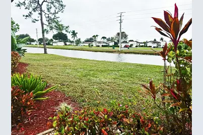 2005 Pine Isle Ln #2005, Naples, FL 34112 - Photo 5