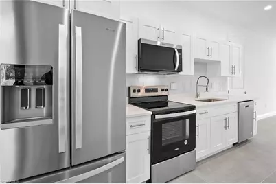 4393 32nd Ave SE, Naples, FL 34117 - Photo 9