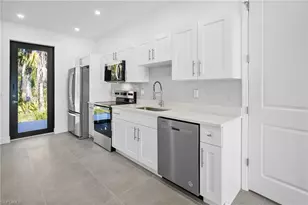 4393 32nd Ave SE, Naples, FL 34117 - Photo 7