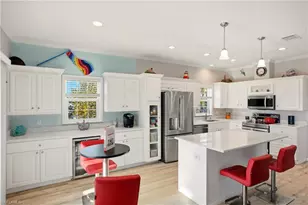 35 Emily Ln, Fort Myers Beach, FL 33931 - Photo 5