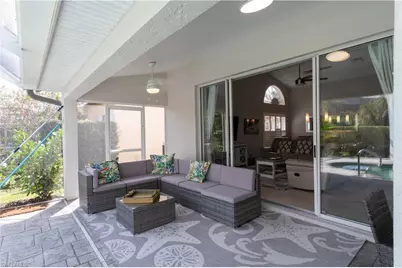 700 Lambton Ln, Naples, FL 34104 - Photo 9