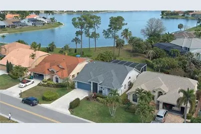 700 Lambton Ln, Naples, FL 34104 - Photo 25