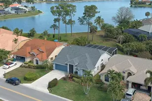 700 Lambton Ln, Naples, FL 34104 - Photo 25