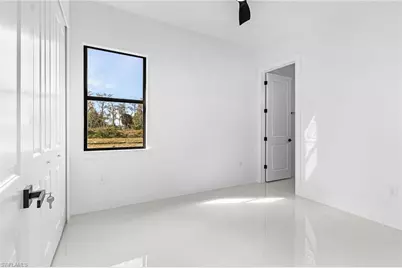 918 Anaconda Ave S, Lehigh Acres, FL 33974 - Photo 11