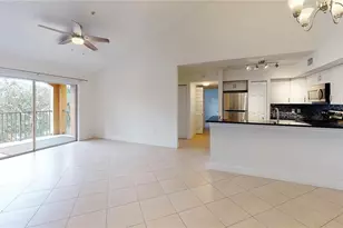 1210 Wildwood Lakes Blvd, Naples, FL 34104 - Photo 17