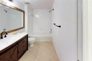 1210 Wildwood Lakes Blvd, Naples, FL 34104 - Photo 15