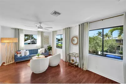 1285 Grand Canal Dr, Naples, FL 34110 - Photo 15