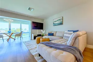 1910 Gulf Shore Blvd N, Naples, FL 34102 - Photo 13