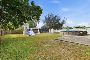 5490 27th Ave SW, Naples, FL 34116 - Photo 23