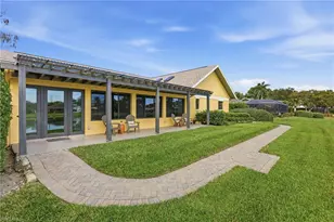 2274 Queens Way, Naples, FL 34112 - Photo 3