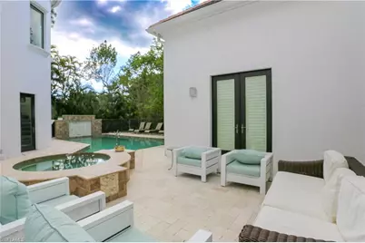 1412 Hemingway Pl, Naples, FL 34103 - Photo 5