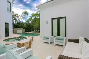 1412 Hemingway Pl, Naples, FL 34103 - Photo 5