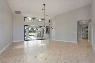 2330 Queens Way, Naples, FL 34112 - Photo 5