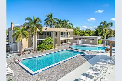 153 Santa Clara Dr #15, Naples, FL 34104 - Photo 13