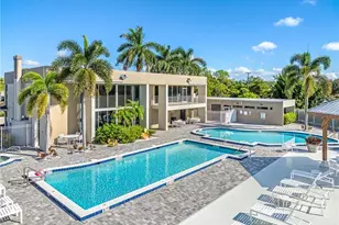 153 Santa Clara Dr, Naples, FL 34104 - Photo 13