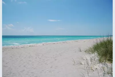 10002 Vanderbilt Dr, Naples, FL 34108 - Photo 35