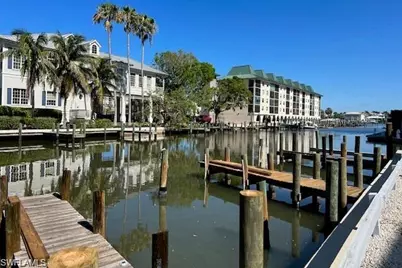 10002 Vanderbilt Dr, Naples, FL 34108 - Photo 33