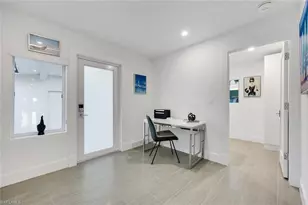 10002 Vanderbilt Dr, Naples, FL 34108 - Photo 25