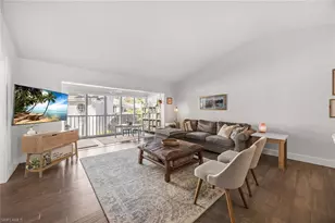 5633 Turtle Bay Dr, Naples, FL 34108 - Photo 7