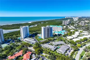 5633 Turtle Bay Dr, Naples, FL 34108 - Photo 23