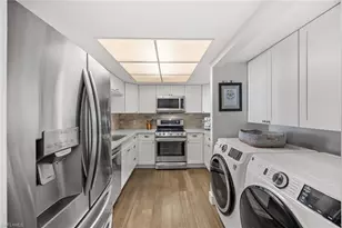 5633 Turtle Bay Dr, Naples, FL 34108 - Photo 9