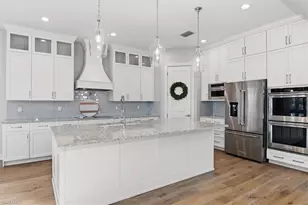 9336 Glenforest Dr, Naples, FL 34120 - Photo 3