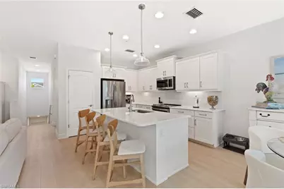 6973 Avalon Cir #1406, Naples, FL 34112 - Photo 7