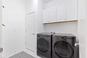 6973 Avalon Cir, Naples, FL 34112 - Photo 23