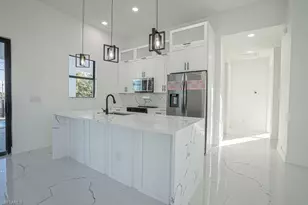 401 Kismet Pkwy E, Cape Coral, FL 33909 - Photo 29