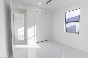 401 Kismet Pkwy E, Cape Coral, FL 33909 - Photo 9