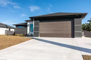 401 Kismet Pkwy E, Cape Coral, FL 33909 - Photo 3