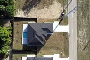 401 Kismet Pkwy E, Cape Coral, FL 33909 - Photo 11