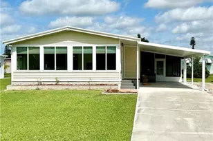 26287 Queen Mary Ln, Bonita Springs, FL 34135 - Photo 27