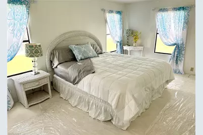 26287 Queen Mary Ln, Bonita Springs, FL 34135 - Photo 11